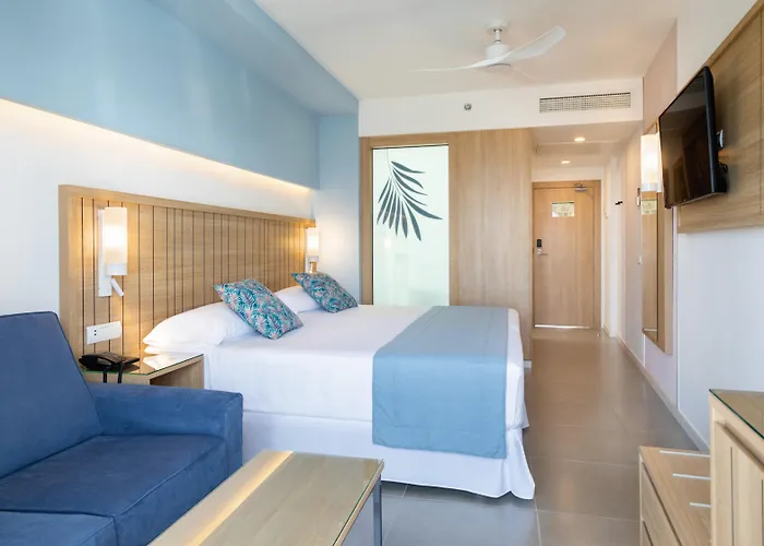 Riu Palace Palmeras 普拉亚戴尔雷安格莱斯