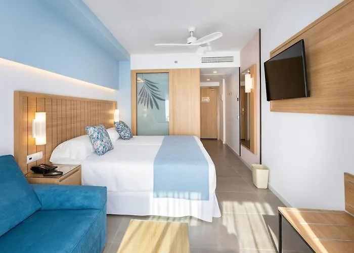 Riu Palace Palmeras 普拉亚戴尔雷安格莱斯